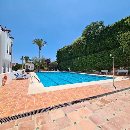 Urbanization La Maestranza, Puerto Banus, Nueva Andalucia Apartment Marbella