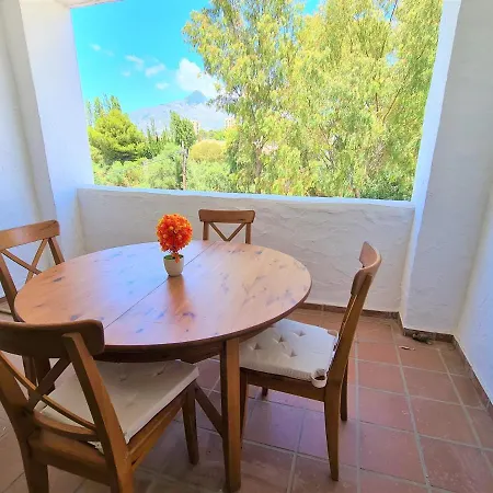 Urbanization La Maestranza, Puerto Banus, Nueva Andalucia Apartment *
